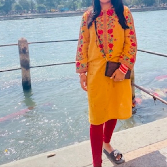 Beautiful Punjabi suit pure material. Different style and colours. - Picture 6 of 15